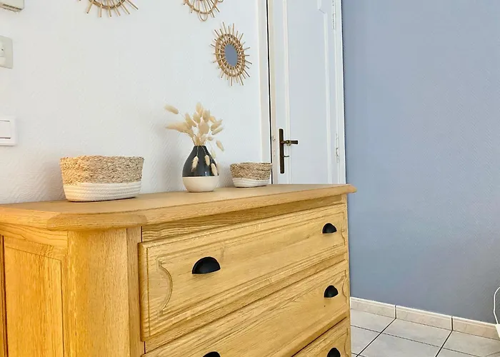 Le Rêve éveillé, Vue Mer, Garage