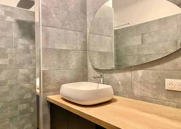 Le Rêve éveillé, Vue Mer, Garage