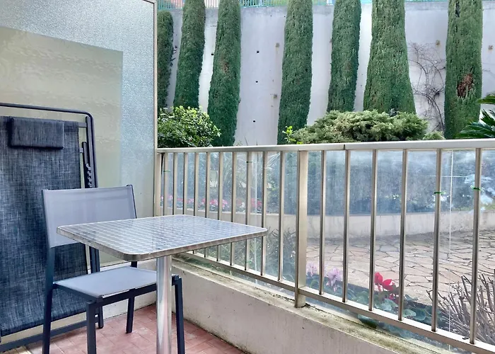 Le Rêve éveillé, Vue Mer, Garage